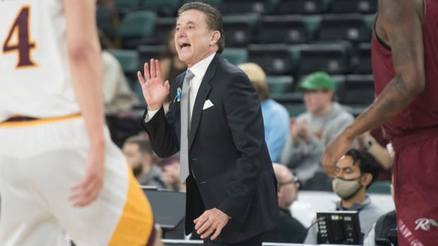 Rick Pitino on the sidelines during an Iona game